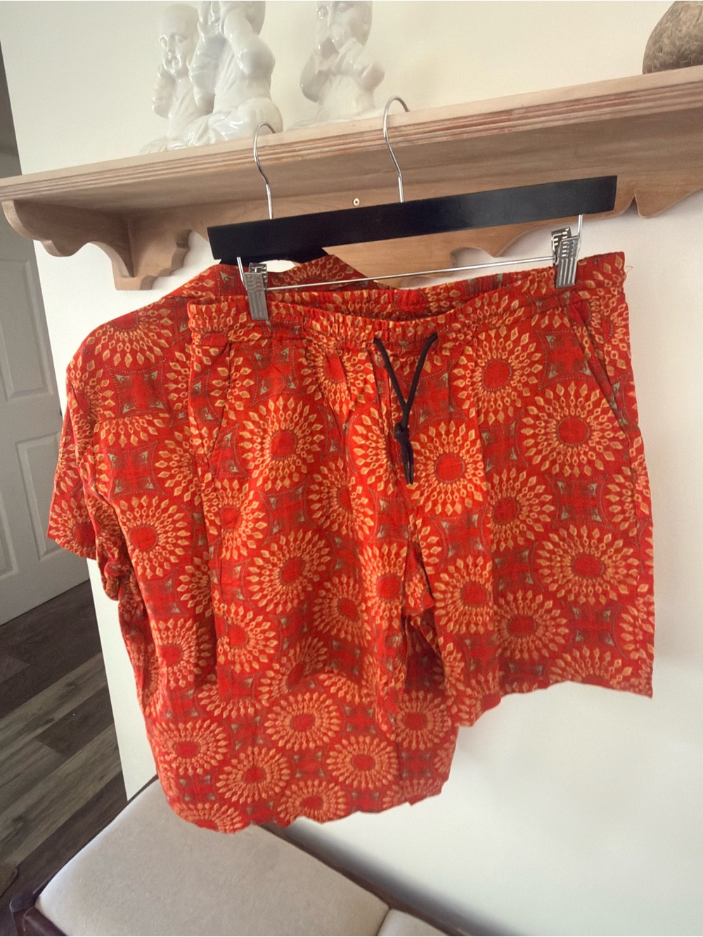 VastPave Red Sunburst Set - shirt & short - Picture 3 of 3
